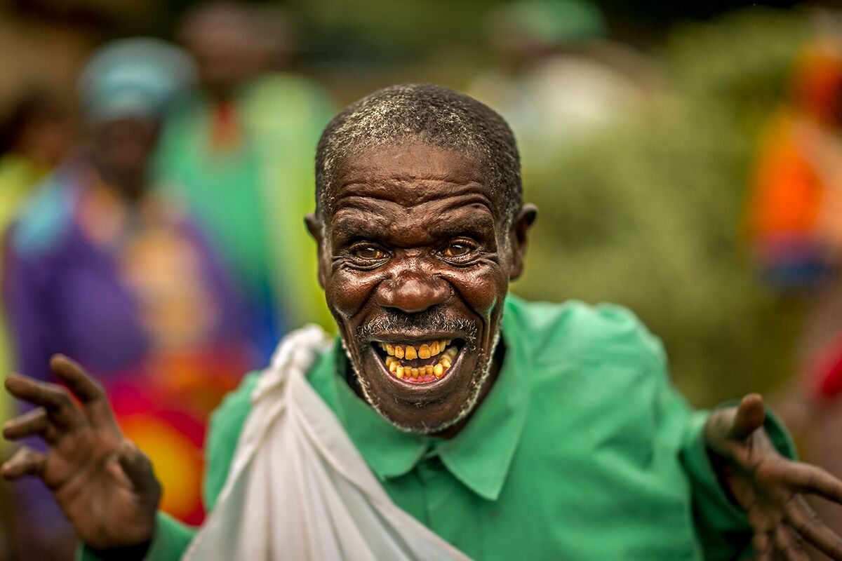 East Africa Tours, Rwanda Gorilla Trekking Volcanoes National Park, 5 day tour