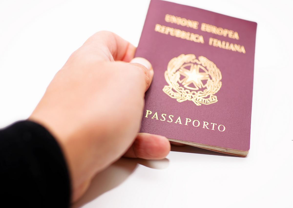 I TITOLARI DI PASSAPORTO ESENTI PER I VISTI SUDAFRICANI SONO SOGGETTI A MODIFICA SENZA PREAVVISO